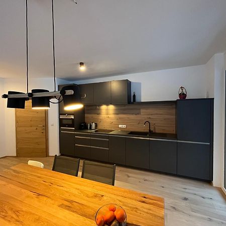 Das Taja Paznaun Penthouse Apartments 湖城 外观 照片