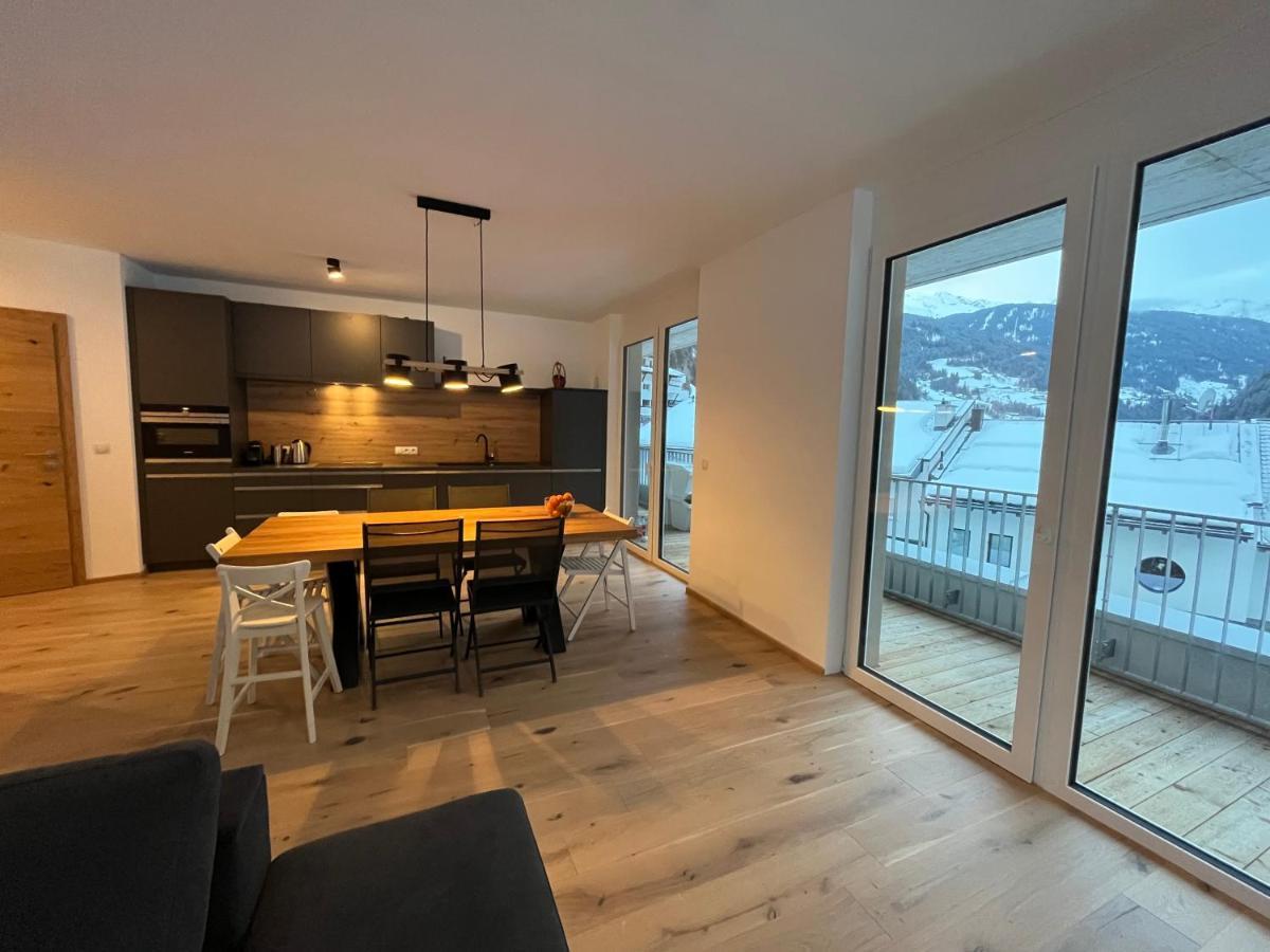 Das Taja Paznaun Penthouse Apartments 湖城 外观 照片