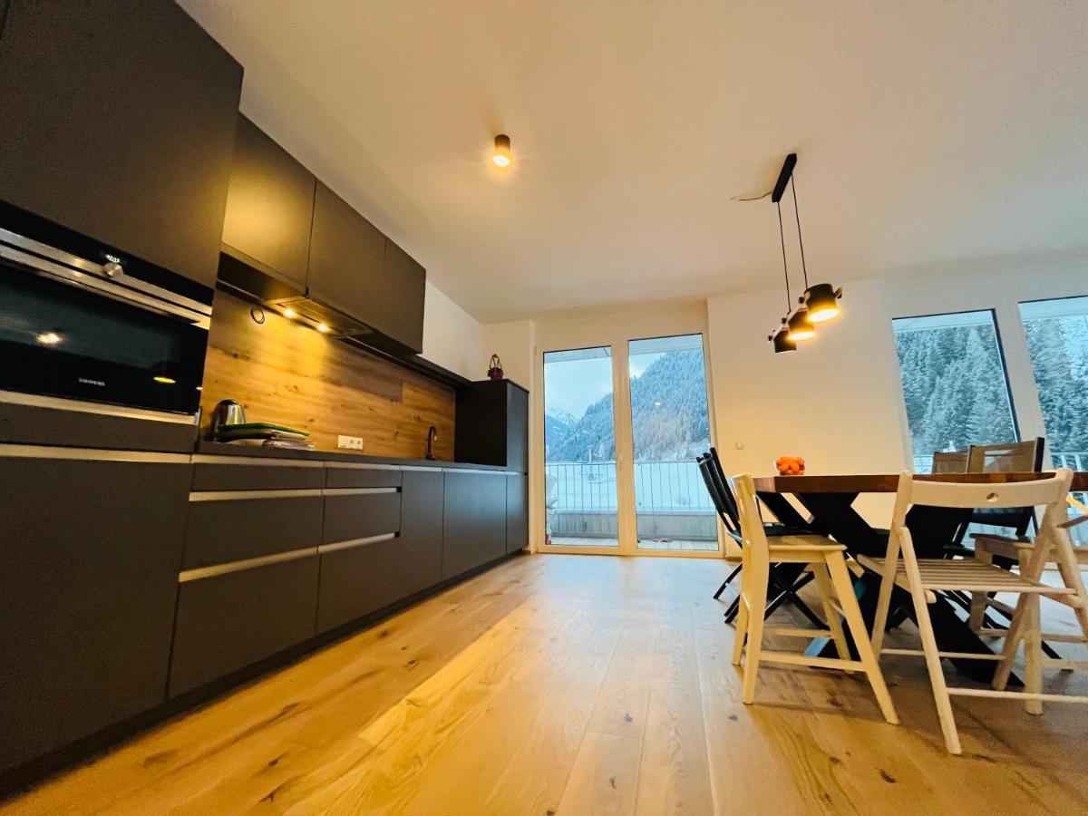 Das Taja Paznaun Penthouse Apartments 湖城 外观 照片